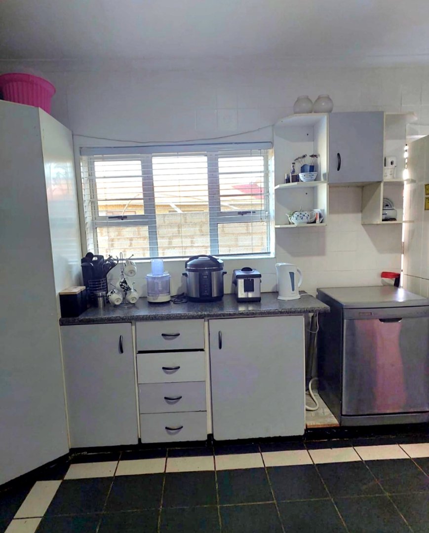 4 Bedroom Property for Sale in Thomas Gamble Eastern Cape